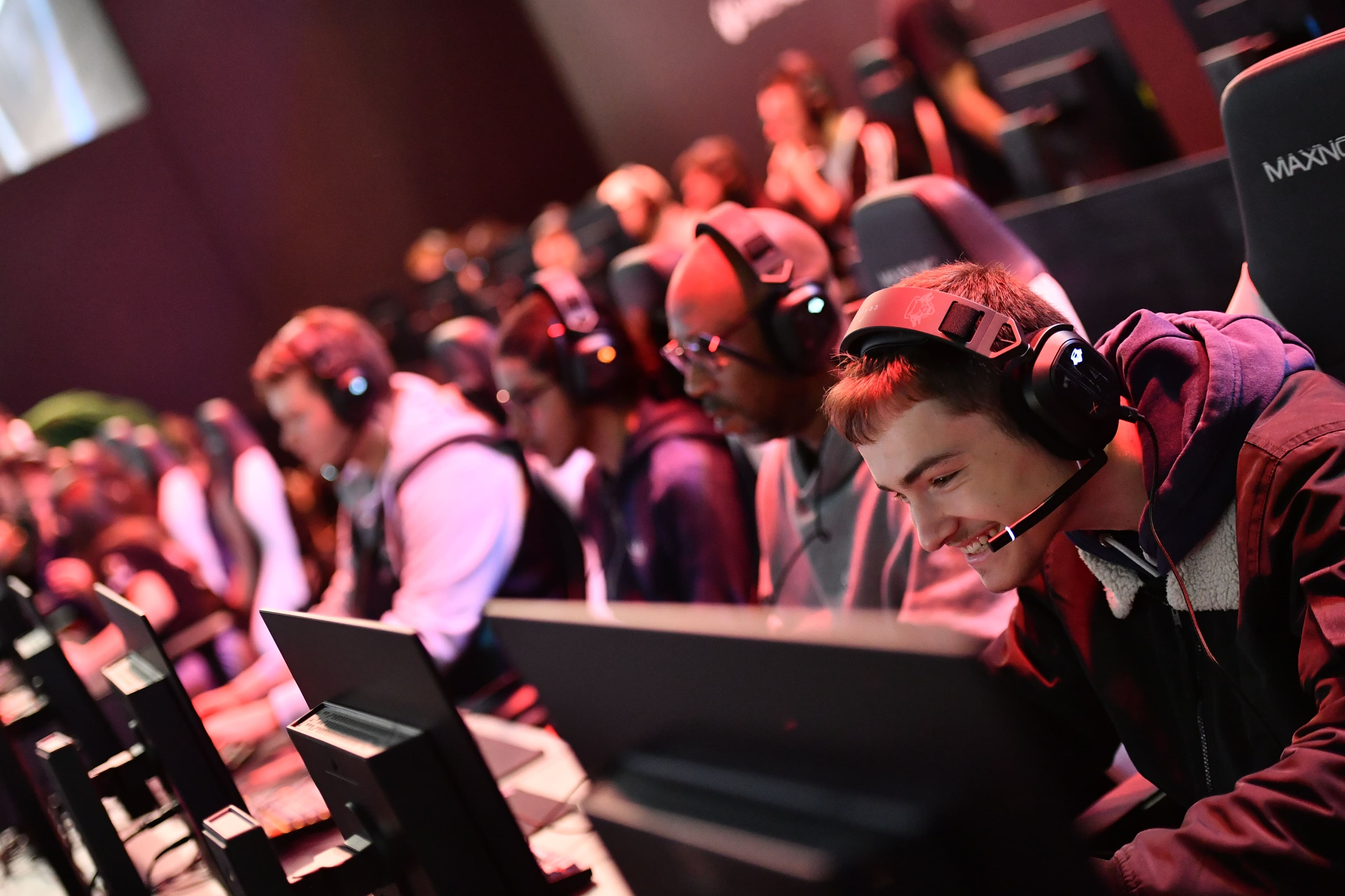 ZONE EDITEURS ET CONSTRUCTEURS